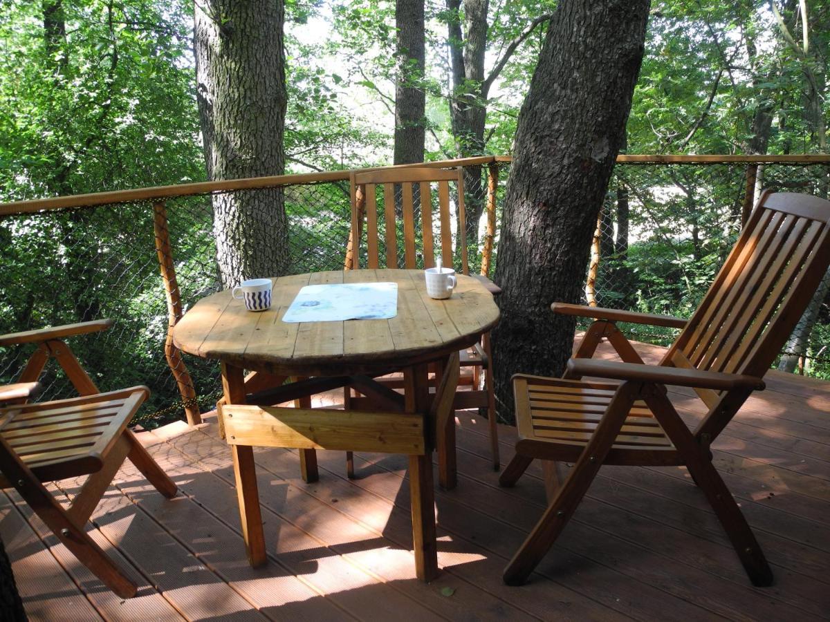 Вилла Treehouse V Brdech Bohutin  Экстерьер фото